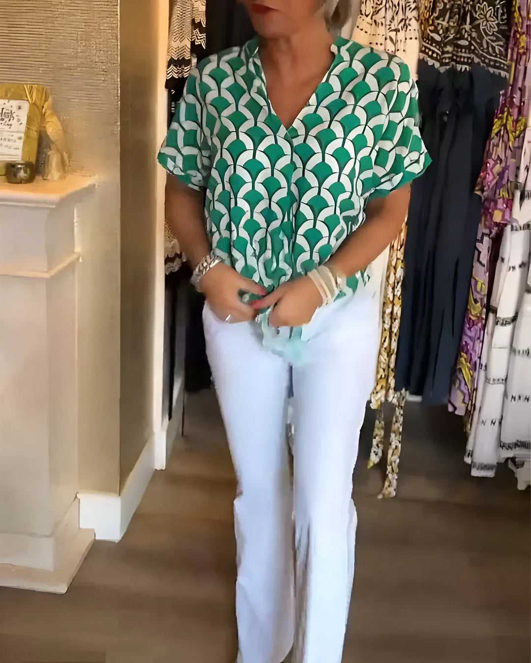 Marina™ | Blusa estiva elegante con dettaglio di bottone