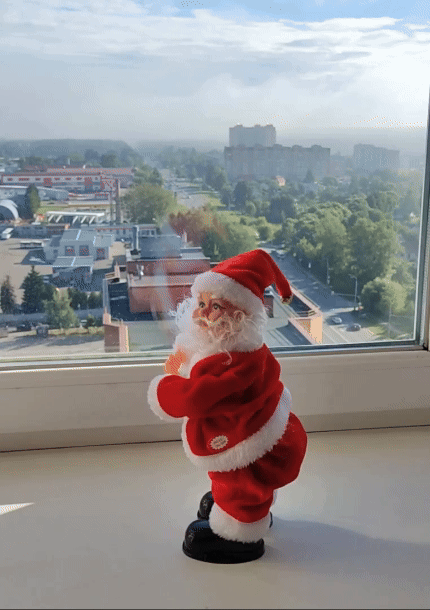 (🎉 Promozione di Natale Anticipata - 50% DI SCONTO 🎄) Babbo Natale Musicale con Corda Arrampicante