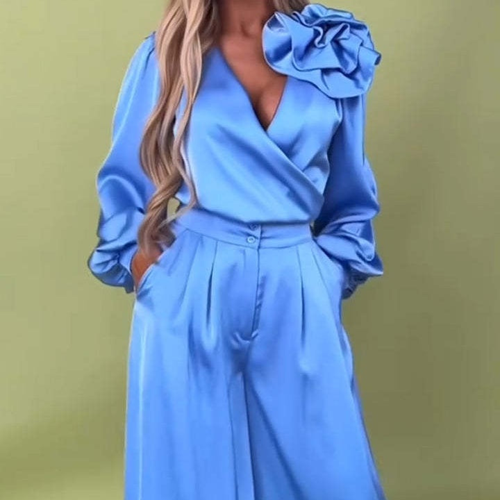 Hara™ | Combinazione Elegante con Dettaglio di Fiore